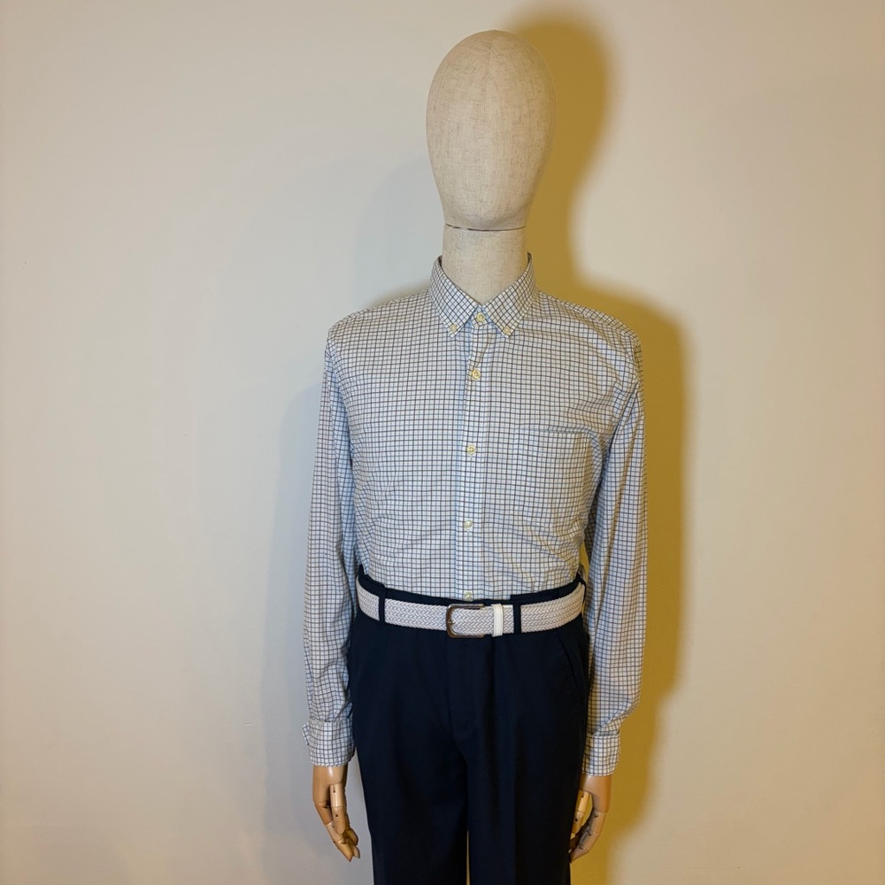 GAP Men’s Standard Fit Blue Plaid Button Down Shirt - Size L